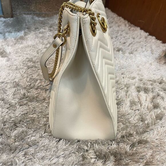 Gucci Marmont Chevron Large Leather Chain Strap Tote Bag in Natural White Ivory - Picture 14 of 17